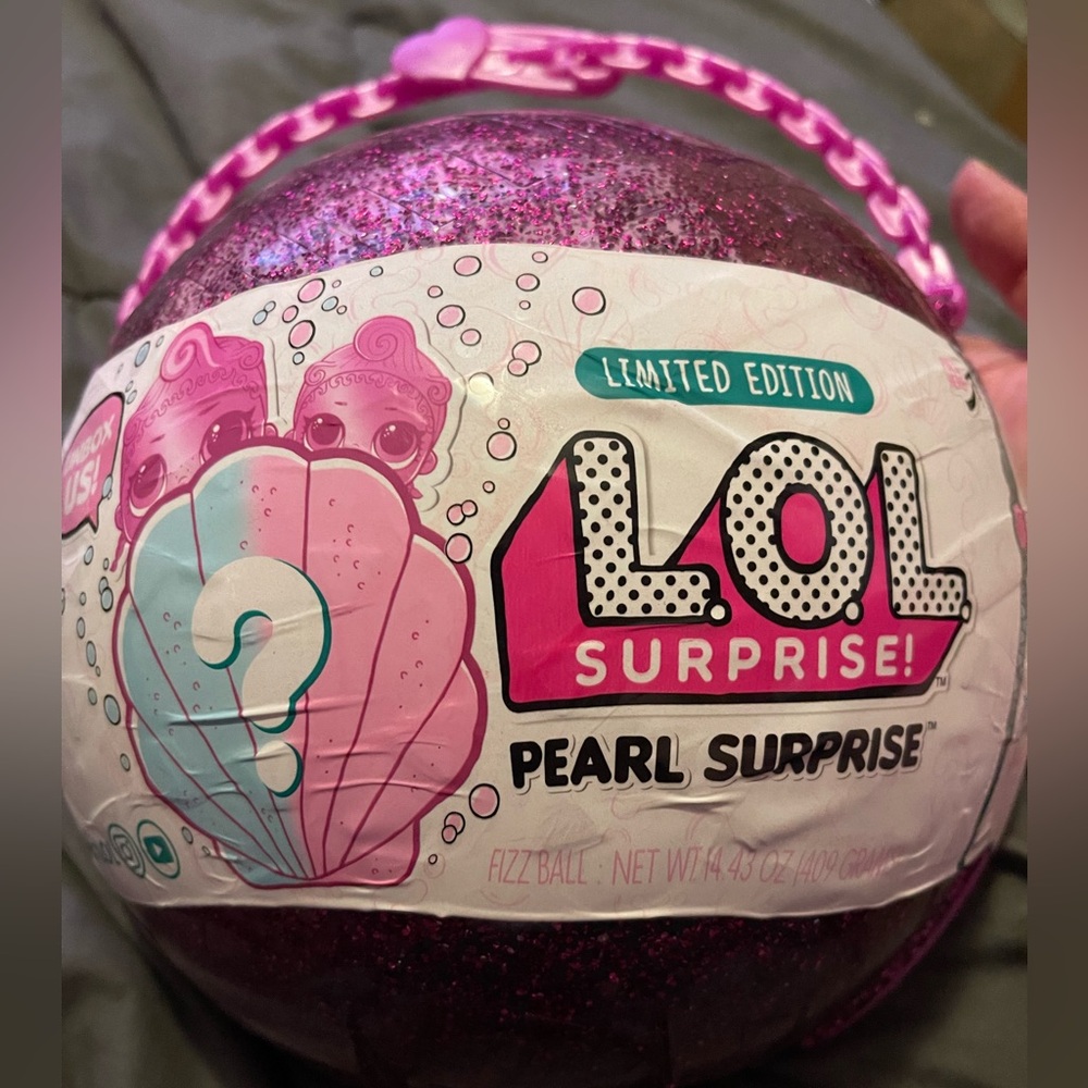 LOL Surprise Limited Edition Pearl Surprise (pink)